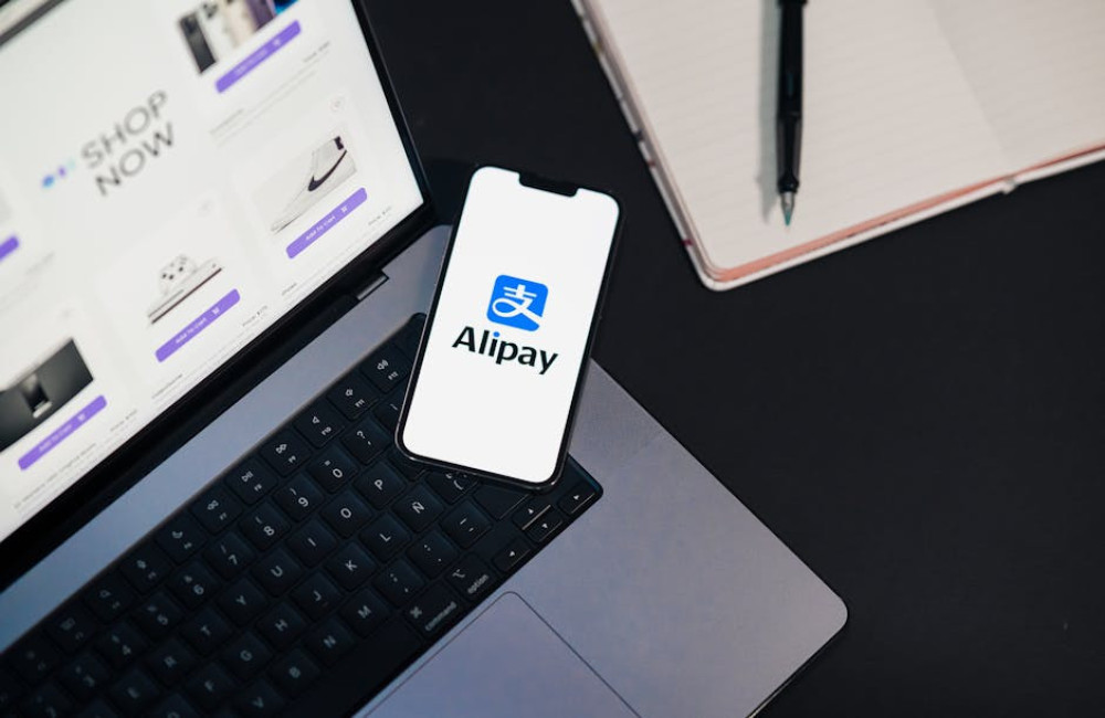 Hoe start je een eigen webshop in België: een praktische gids
