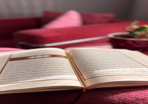 Waarom zeggen Vlamingen goeiemorgen, goeiemiddag en goeienavond anders dan Nederlanders?